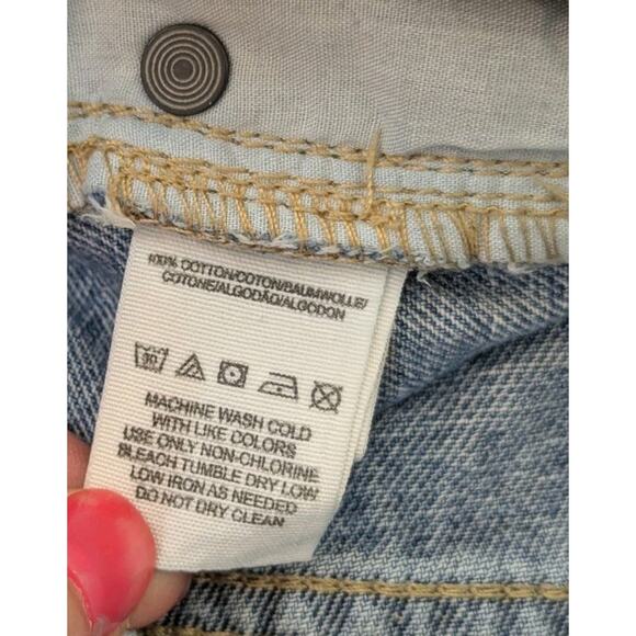 Free People Denim Shorts Size 29 Distressed Crochet Lace Hem Boho Festival - Picture 5 of 8